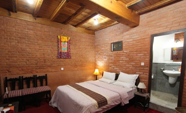 Standard room with bathroom